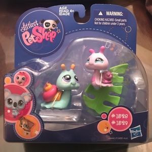 NIB Littlest Pet Shop LPS 1528 1529